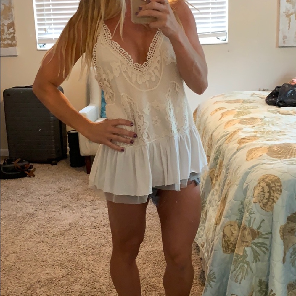 White lace tank